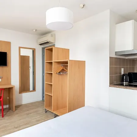 Residhotel Le Central'gare 3*