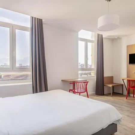 Residhotel Le Central'gare Апарт-готель Гренобль