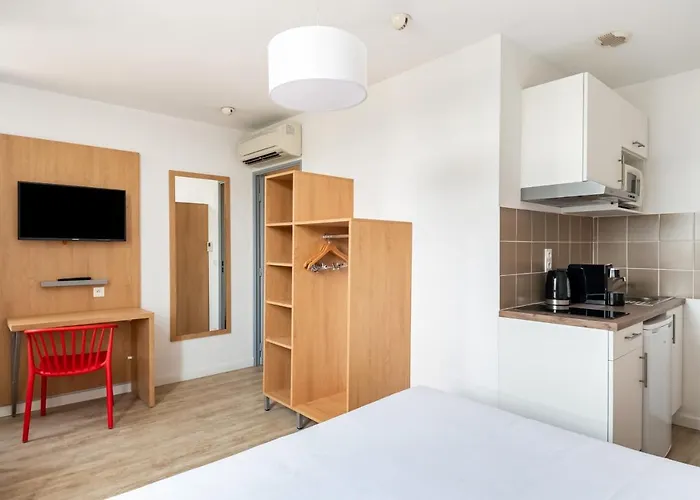 Residhotel Le Central'gare 3*